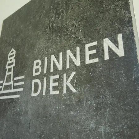 Binnendiek Haus 5 11 *